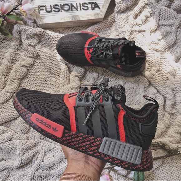 NWT 🍭 Rare Adidas NMD R1 Black/Red - Picture 7 of 9